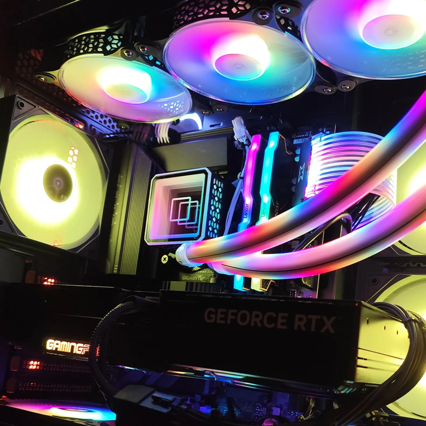 E-Ven Volt – RTX 5060Ti 16Go – Intel Core i7-12700KF – 32Go DDR5 6400Mhz – SSD 1To