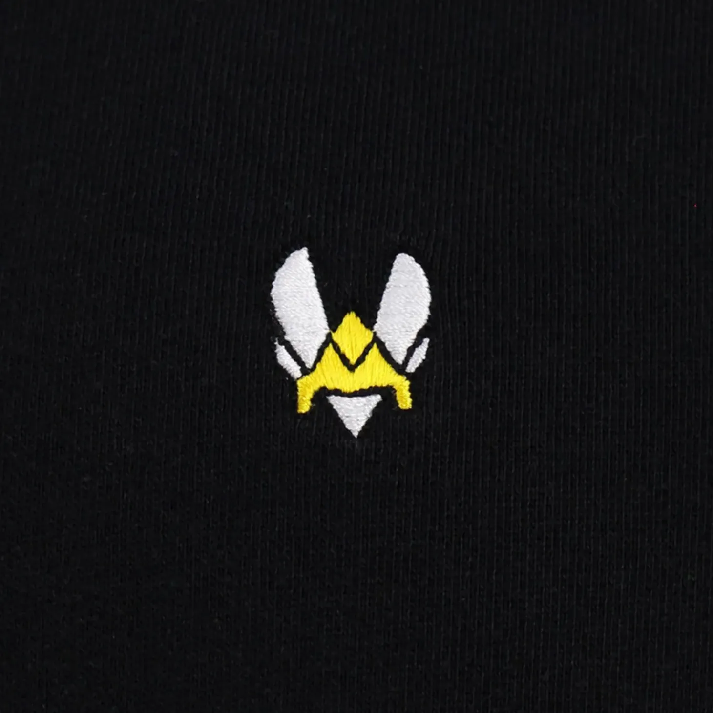 Vitality Pull Brodé Noir